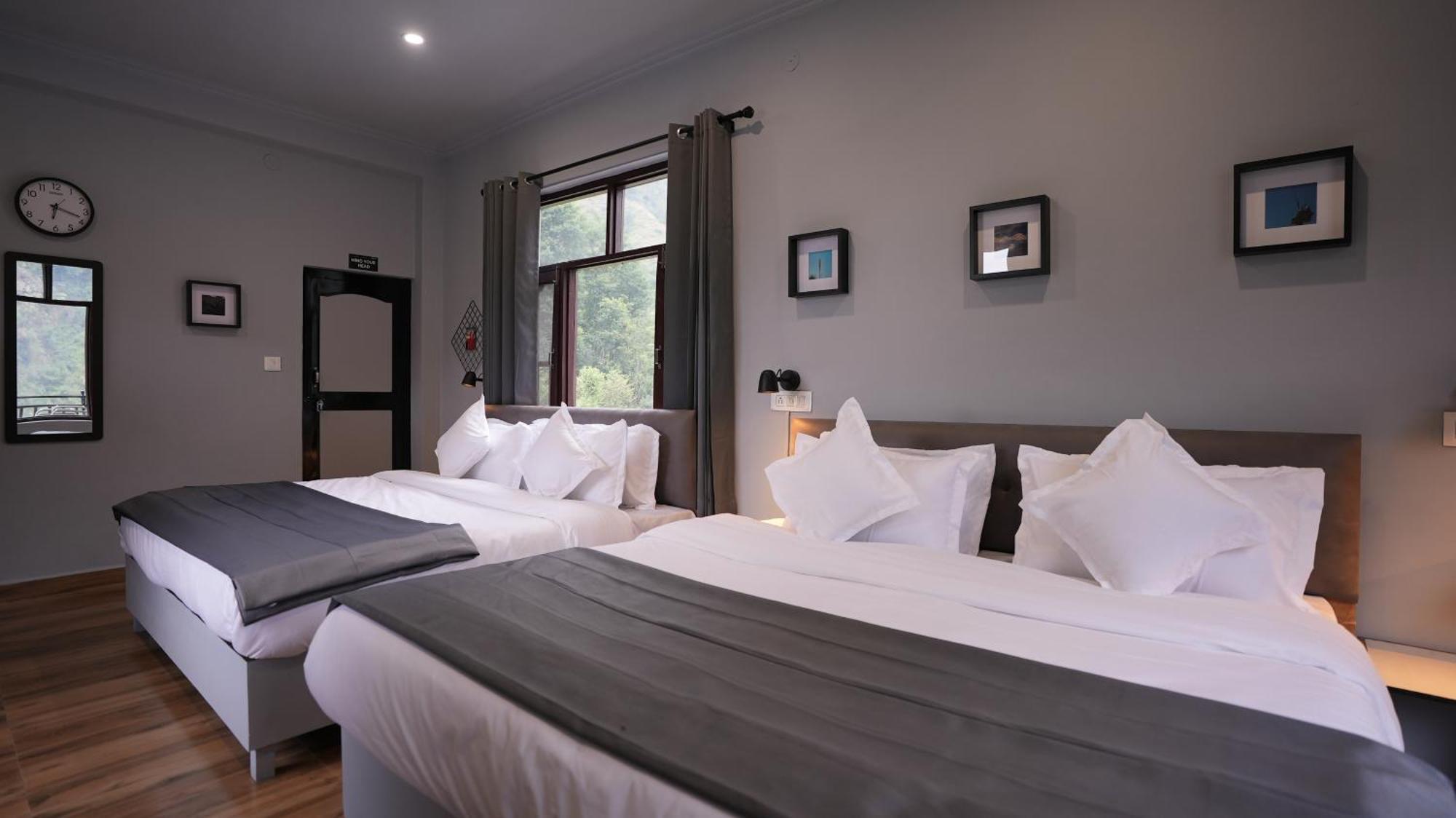 Sort By Stays, Kareri Dharamshala Dış mekan fotoğraf